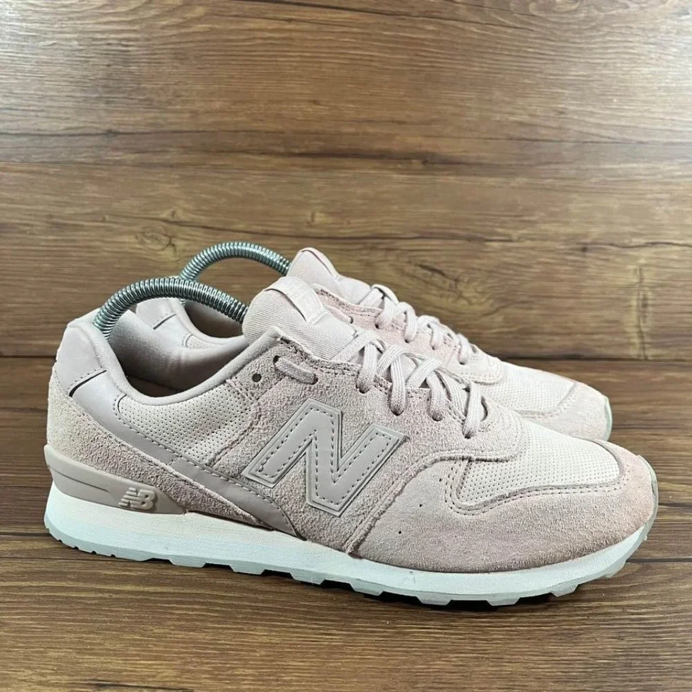New Balance 696 Pink Suede Sneakers Women’s Size 9.5